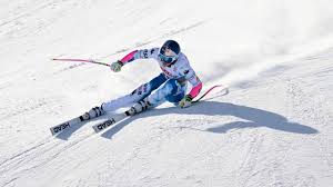 Lindsey Vonn is once again back on the slopes after 5 years of not competing.